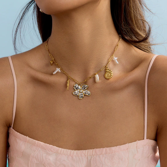 Women's Original Design Minimalist Geometric Stainless Steel And Titanium Steel Necklace With Electroplating