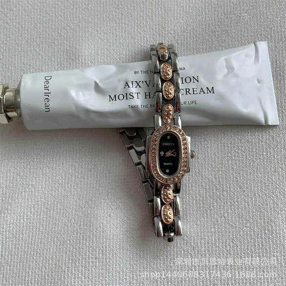 Women's Oval Alloy Bracelet Watch With Diamondencrusted Antique And Fashion Style