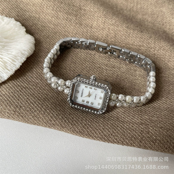 Women's Pearl Alloy Square Vintage Fashion Bracelet Watch With Stainless Steel Buckle And Plain Glass Mirror
