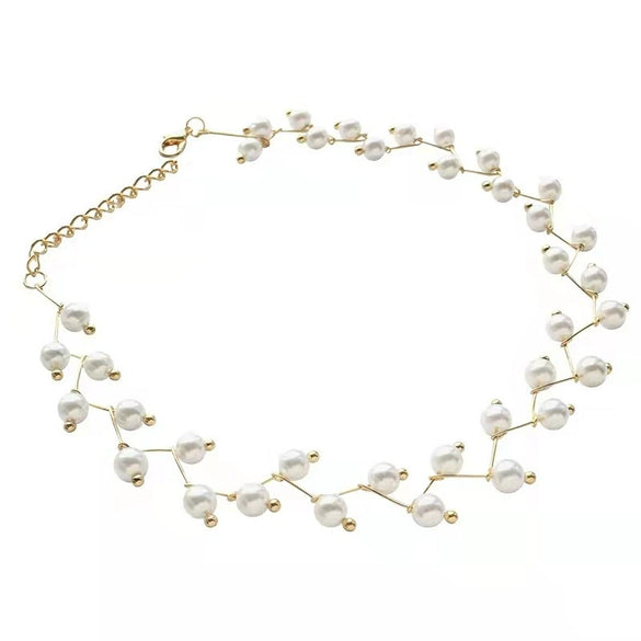 Women's Pearl Clavicle Chain Short Necklace In Simple Style With Alloy Material And Geometric Design Snake Bone Chain And Electroplating Treatment