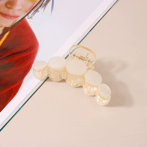 Women's Pearl Handmade Retro Fashion Geometric Hair Shark Clip