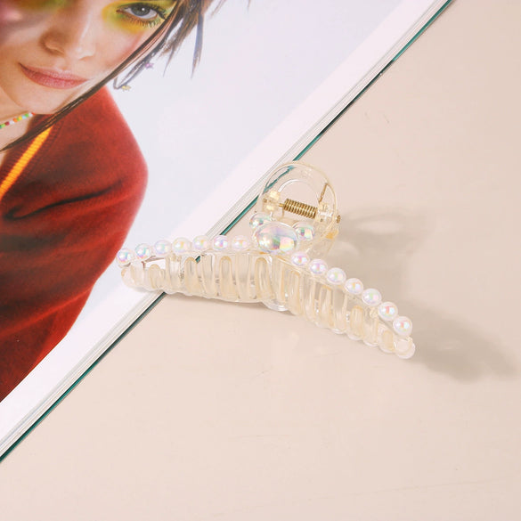 Women's Pearl Handmade Retro Fashion Geometric Hair Shark Clip