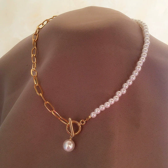 Women's Pearl Necklace With Geometric Design And Woolen Chain Retro And Elegant