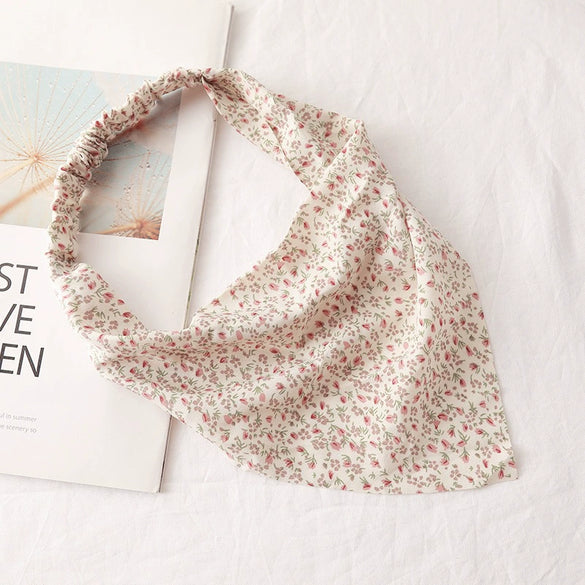 Women's Plaid Geometric Triangular Chiffon Headscarf Versatile Cloth Hair Accessory With Fashionable Tiedyed Design