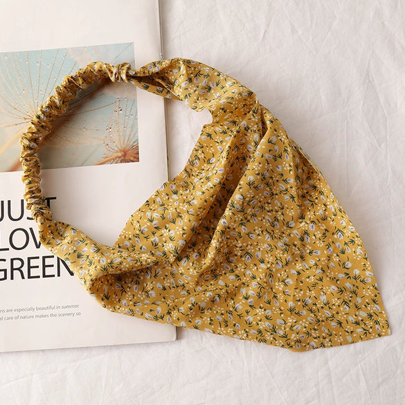 Women's Plaid Geometric Triangular Chiffon Headscarf Versatile Cloth Hair Accessory With Fashionable Tiedyed Design