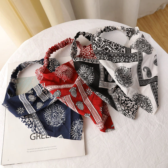 Women's Plaid Geometric Triangular Chiffon Headscarf Versatile Cloth Hair Accessory With Fashionable Tiedyed Design