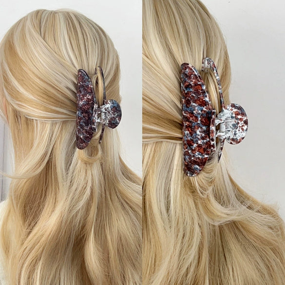 Women's Plastic And Resin Geometric Hair Claw Clip With Baking Paint Finish
