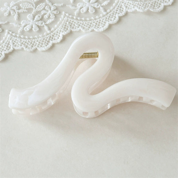 Women's Plastic And Resin Hair Clip Fashion Ol Style Ink Texture Polish Processed