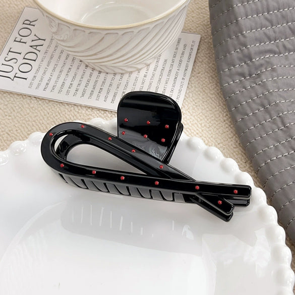 Women's Plastic And Resin Handmade Geometric Hair Grip Clip
