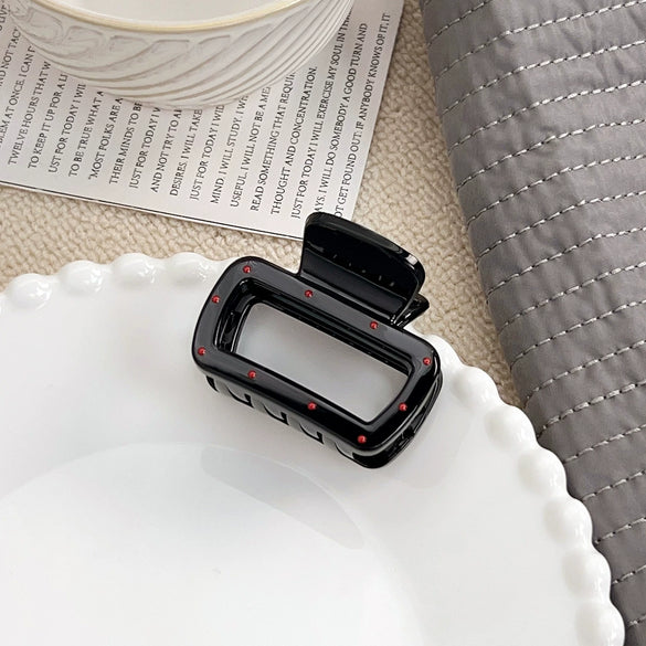 Women's Plastic And Resin Handmade Geometric Hair Grip Clip