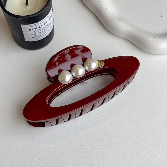 Women's Plastic And Resin Handmade Oval Pearl Grab Clip Geometric Style