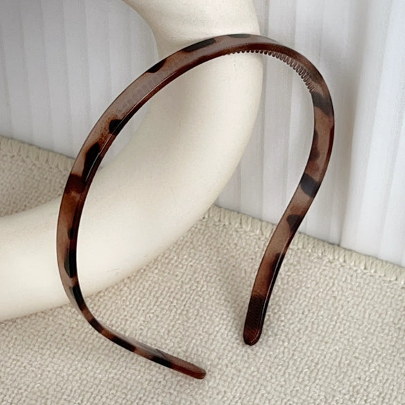 Women's Plastic And Resin Handmade Simple Geometric Hairpin And Shark Clip Hair Accessories