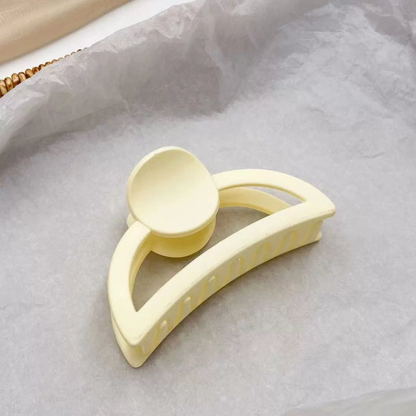 Women's Plastic And Resin Semiround Hollow Shark Hair Grab Clip With Baking Paint Finish