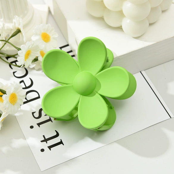 Women's Plastic Resin Handmade Flower Grab Clip Hair Accessories