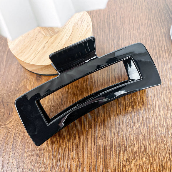 Women's Plastic Resin Handmade Geometric Semicircular Hollow Grab Hair Clip