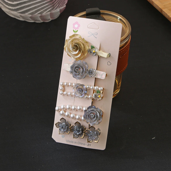 Women's Plastic Resin Handmade Sweet Flower Duckbill Clip Hair Accessory