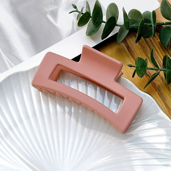 Women's Plastic Resin Shark Clip Handmade Simple Hairpin Hair Accessories