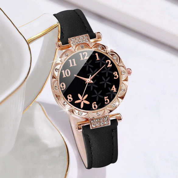 Women's Pu Leather Quartz Watch Strap With Zinc Alloy Case And Round Dial