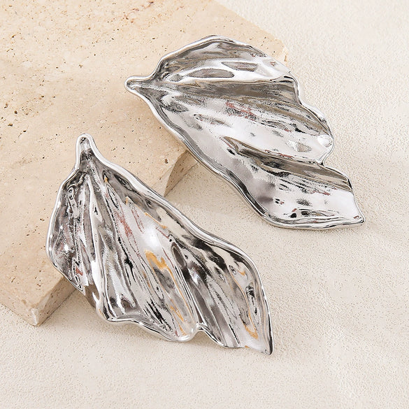Women's Punk Fashion Elegant Metallic Geometric Ginkgo Leaf Electroplated Earrings