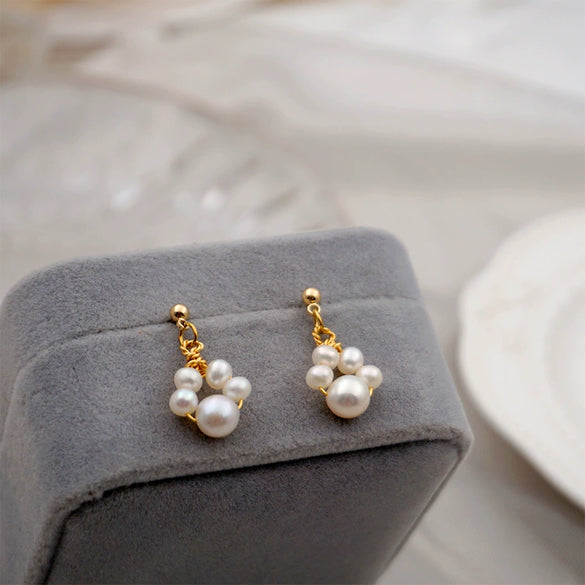 Women's Punk Trendy Slimming Street Fashion Geometric Pearl Cat Claw Earrings With Gold Electroplating