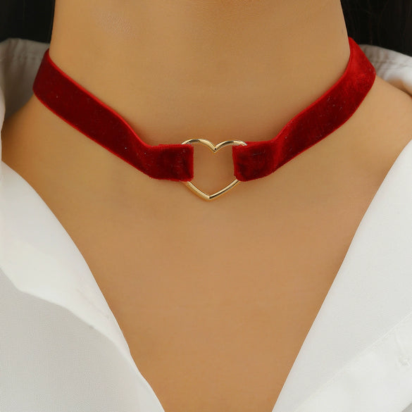 Women's Red Velvet Geometric Choker Necklace With Round Buckle And 925 Silver Pendant Fashion Party Jewelry