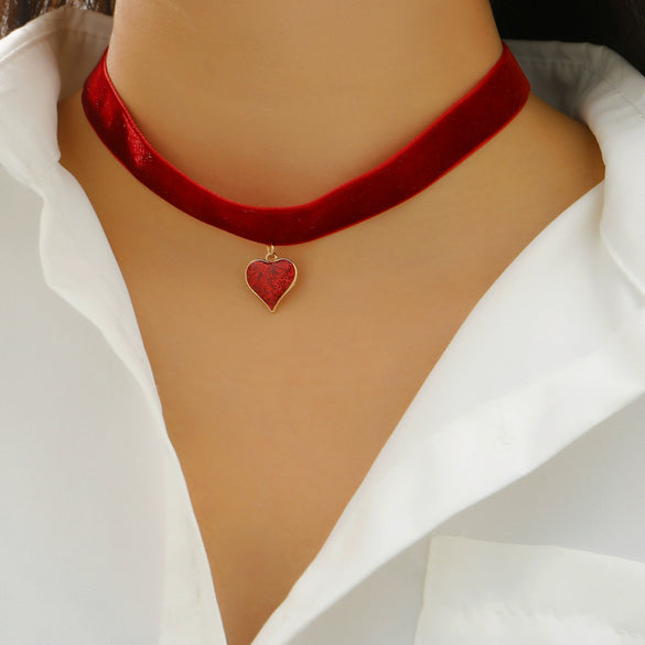 Women's Red Velvet Geometric Choker Necklace With Round Buckle And 925 Silver Pendant Fashion Party Jewelry