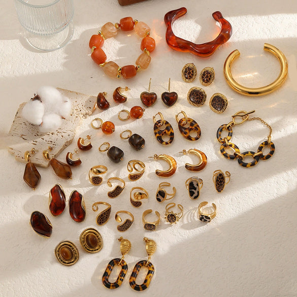 Women's Resin Jewelry Set With Geometric Bracelet Ring And Amber Colored Earrings Electroplated Ins Style Accessories