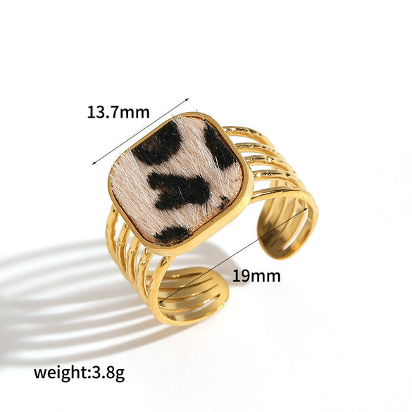 Women's Resin Jewelry Set With Geometric Bracelet Ring And Amber Colored Earrings Electroplated Ins Style Accessories