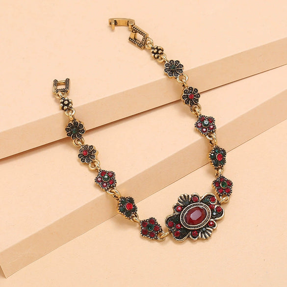 Women's Retro Alloy Flower Pendant Bracelet With Electroplated Finish Vintage Style Fashion Jewelry Accessory