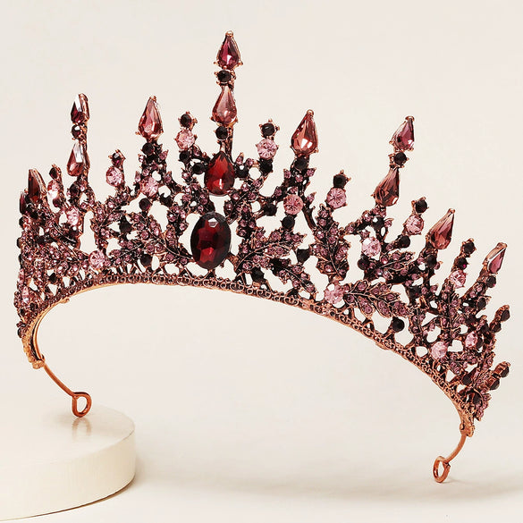 Women's Retro Baroque Alloy Crown Headpiece With Diamond Detailing For Weddings And Formal Parties