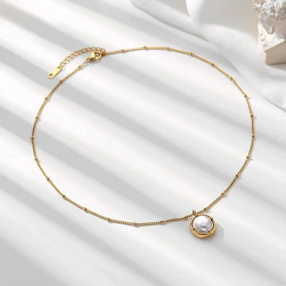 Women's Retro Baroque Pearl Beaded Chain Necklace In Titanium Steel With Gold Color Finish Geometric Fashion Jewelry