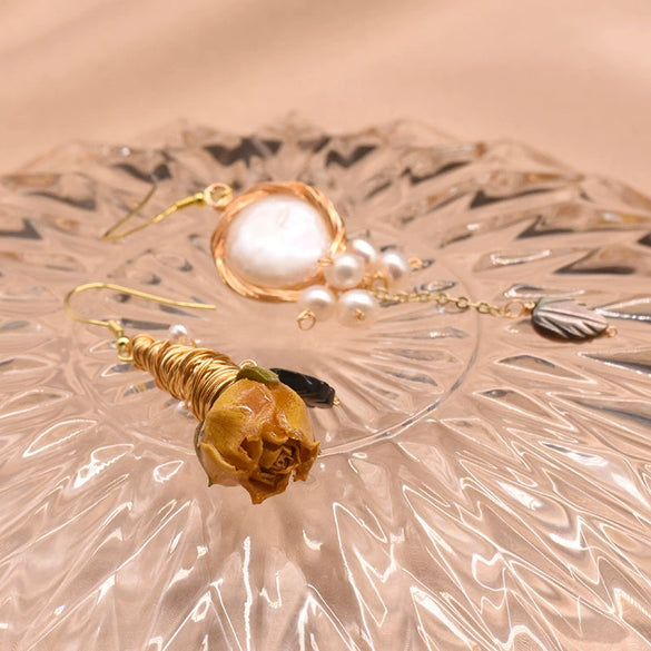 Women's Retro Baroque Pearl Earrings With Eternal Flower Design Geometric Electroplated Vintage Court Style Statement Jewelry
