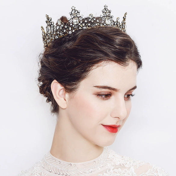 Women's Retro Baroque Round Alloy Crown With Leaf Pattern Electroplated Palace Style Bridal Headwear