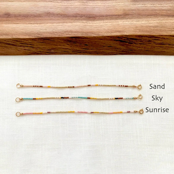 Women's Retro Bohemian Handwoven Glass Glaze Beaded Bracelet With Geometric Pattern