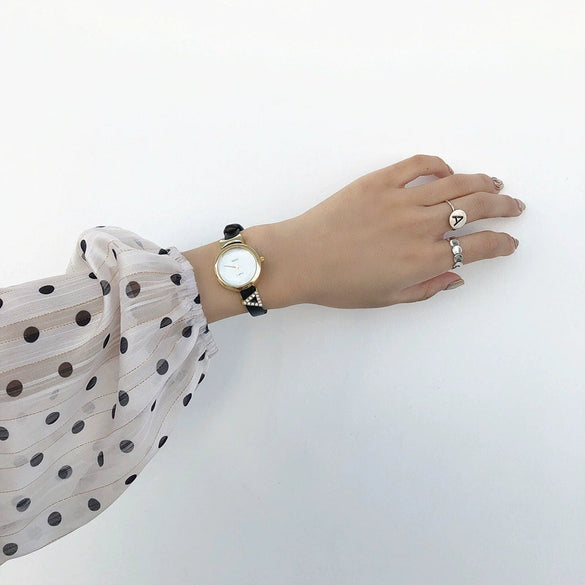 Women's Retro Digital Quartz Watch With Imitation Leather Strap And Alloy Case In Round Dial Shape