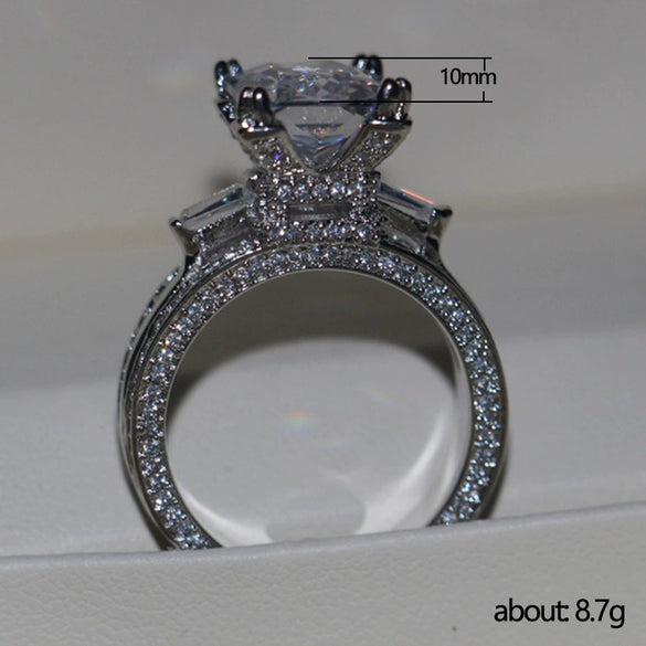 Women's Retro Elegant Ring Copper Zircon Geometric