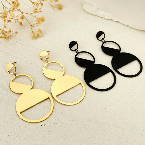 Women's Retro Exaggerated Round Hollow Semicircle Tassel Metal Geometric Electroplated Earrings