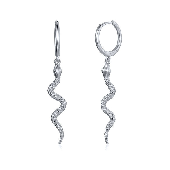 Women's Retro Exaggerated Snake Shaped Animal Ear Cuff Hoop Earrings With Silver Needle And Copper Electroplated Finish