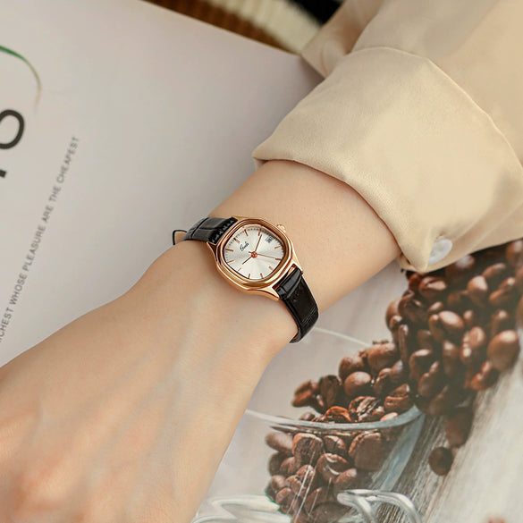 Women's Retro Fashion Alloy Case Pu Strap Square Dial Rose Gold Clasp Watch