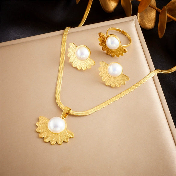 Women's Retro Fashion Round Pearl Fan Feather Accessories Pendant Earrings Ring Necklace Stainless Steel Electroplated