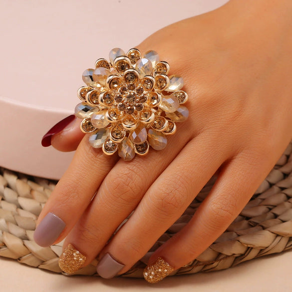 Women's Retro Flower Ring With Crystal And Diamond Accents Adjustable Alloy Statement Ring Elegant Fashion Jewelry