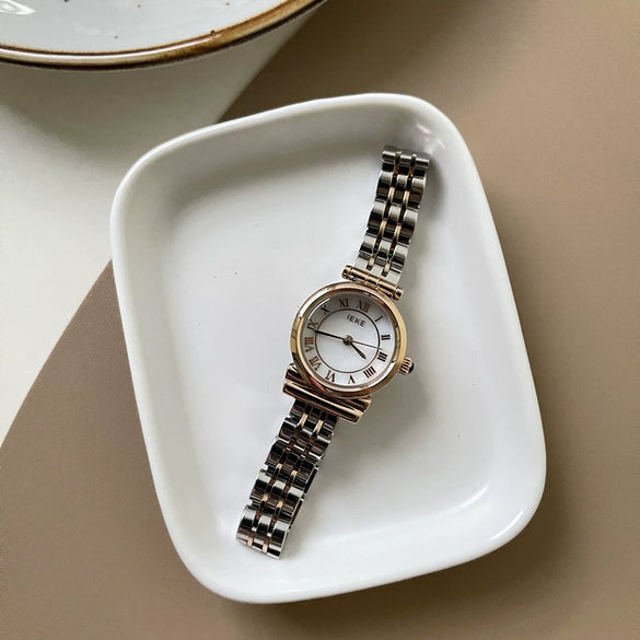 Women's Retro Fritillaria Face Alloy And Steel Belt Quartz Bracelet Watch Leisure Style Green Dial Ordinary Glass Mirror