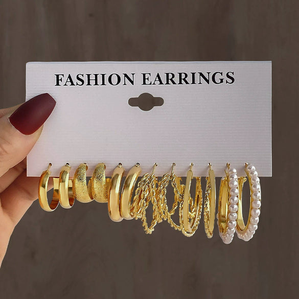Women's Retro Geometric Alloy Pearl Earrings Set With Electroplating