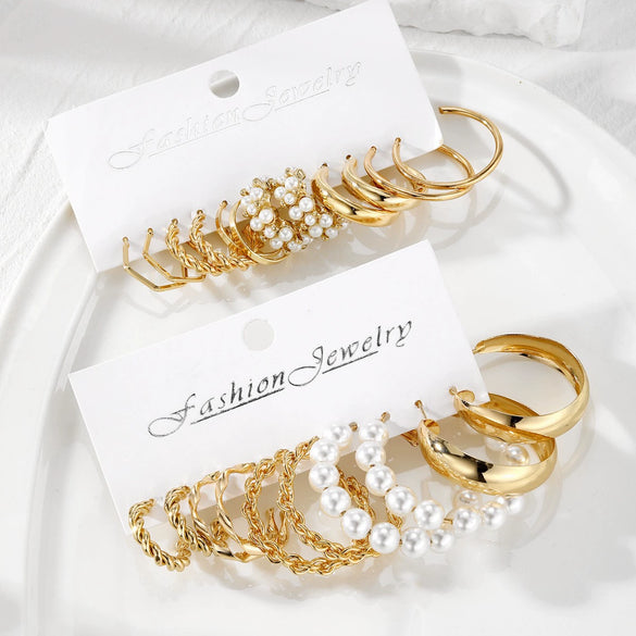Women's Retro Geometric Alloy Pearl Earrings Set With Electroplating