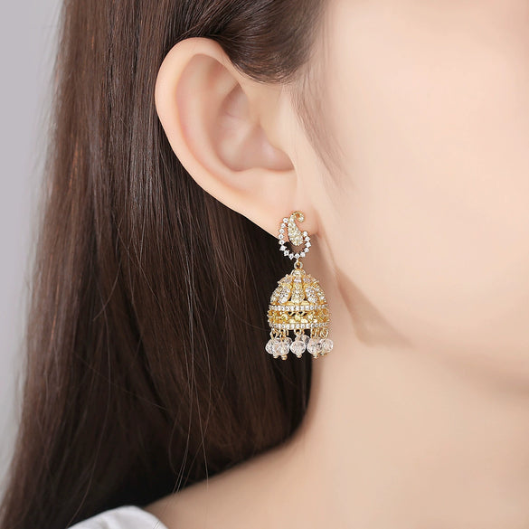 Women's Retro Geometric Bell Pearl Earrings With Zircon Inlay Hollow Copper Electroplated Fashion Jewelry