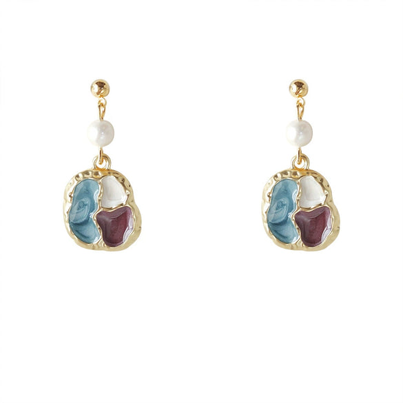Women's Retro Geometric Metal Earrings With Color Block Irregular Shape And Dripping Oil Finish Elegant Fashion Design