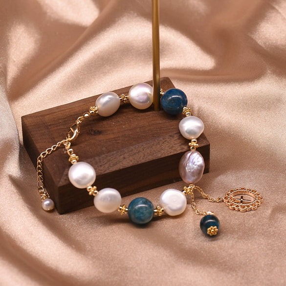 Women's Retro Geometric Pearl And Blue Crystal Beaded Bracelet With Electroplated Citrine Style Details