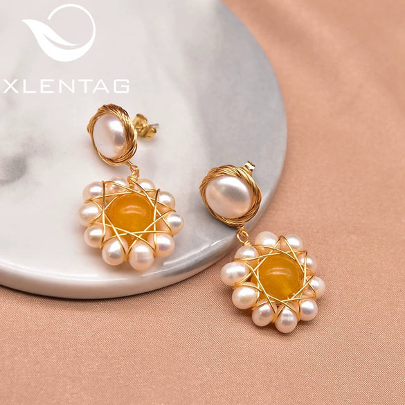 Women's Retro Geometric Pearl Earrings With Crystal Inlay And Freshwater Round Pearl Electroplated Statement Jewelry