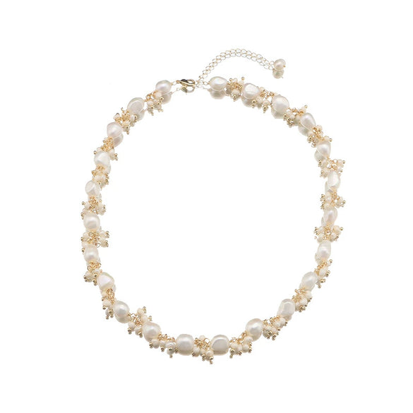 Women's Retro Geometric Pearl Necklace With Electroplating Treatment