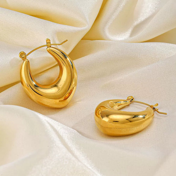 Women's Retro Geometric Stainless Steel U Shaped Gold Plated Earrings
